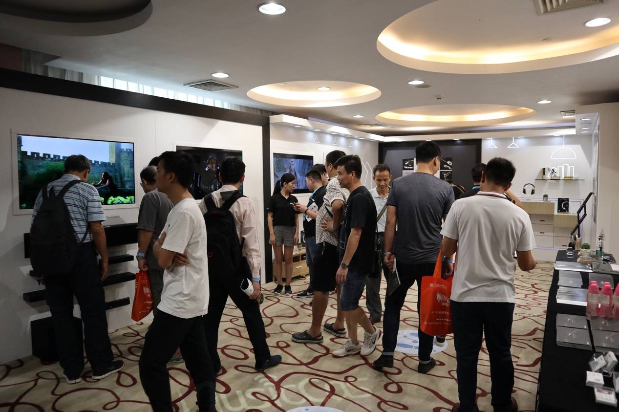 娱乐音质新境界，热博rb88携带家庭音响新品亮相2018广州国际音响唱片展