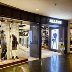 ABLE JEANS正大广场旗舰店——热博rb88MA2030的时尚之旅